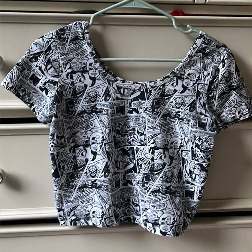 Marvel Crop top large